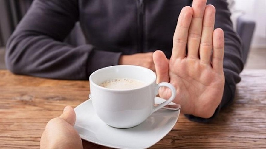 NHỮNG ĐỐI TƯỢNG CẦN TRÁNH VÀ HẠN CHẾ UỐNG CÀ PHÊ